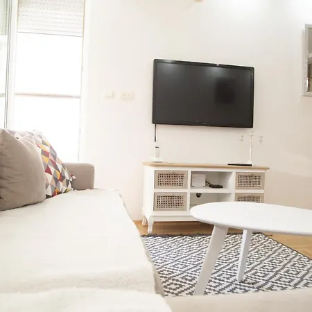 Apartment Apartman Rada *